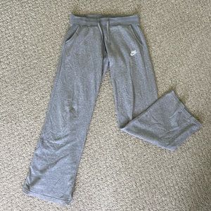 Nike Sweatpants With Pockets Gray Women’s S